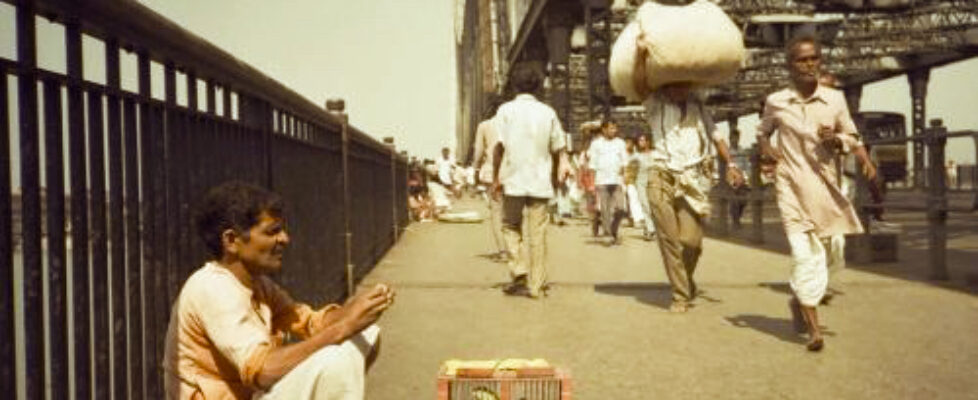 fortune teller at HowrahBridge